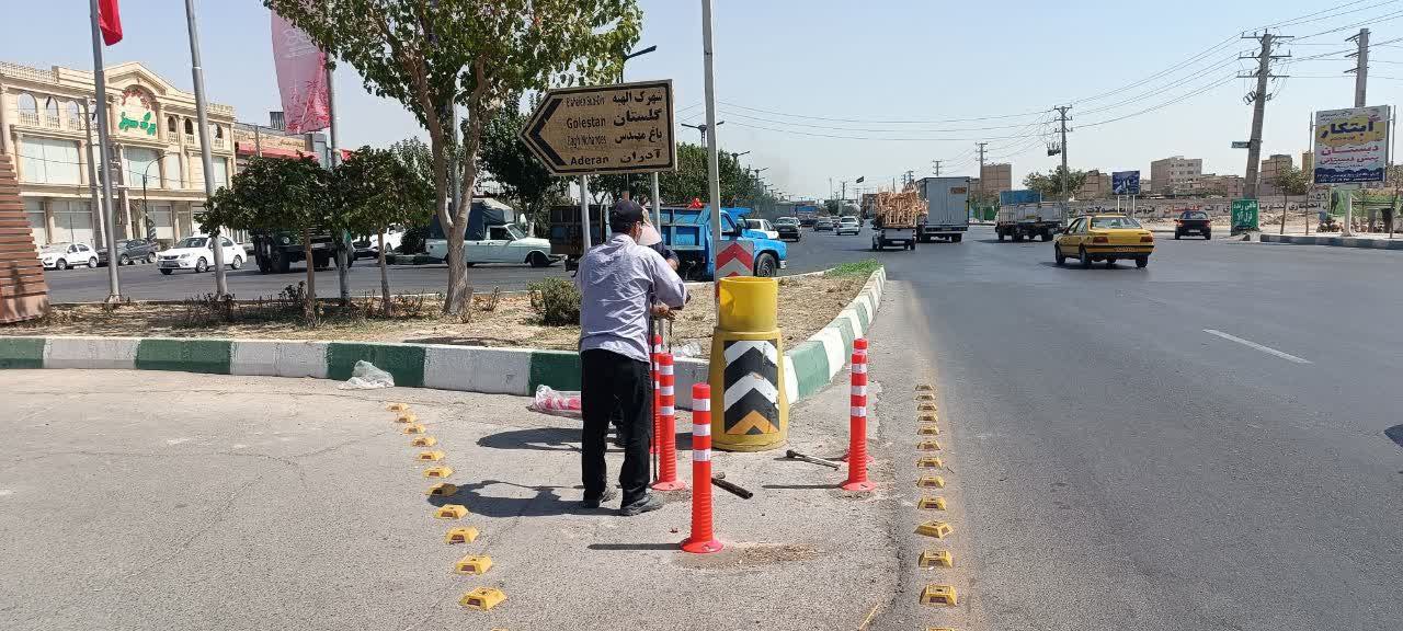 توسعه شهری هوشمند: تعویض استوانه‌های ترافیکی در بلوار شهید همدانی