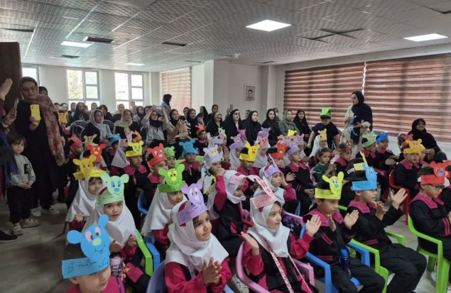 جشن شاد روز کودک در سرای محله دانشمند شهید فخری‌زاده برگزار شد