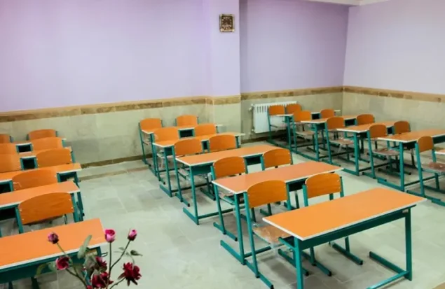 مدرسه منجیل‌آباد قربانی تصمیمی عجیب میان بحران سه‌شیفته بودن مدارس استان تهران