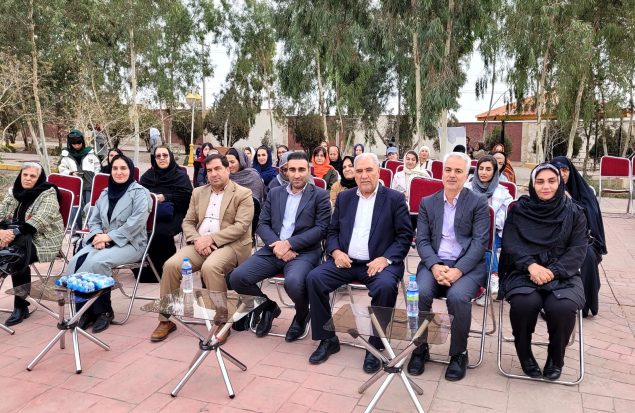 پویش هم‌نشینی با کتاب در بوستان بانوان پرند