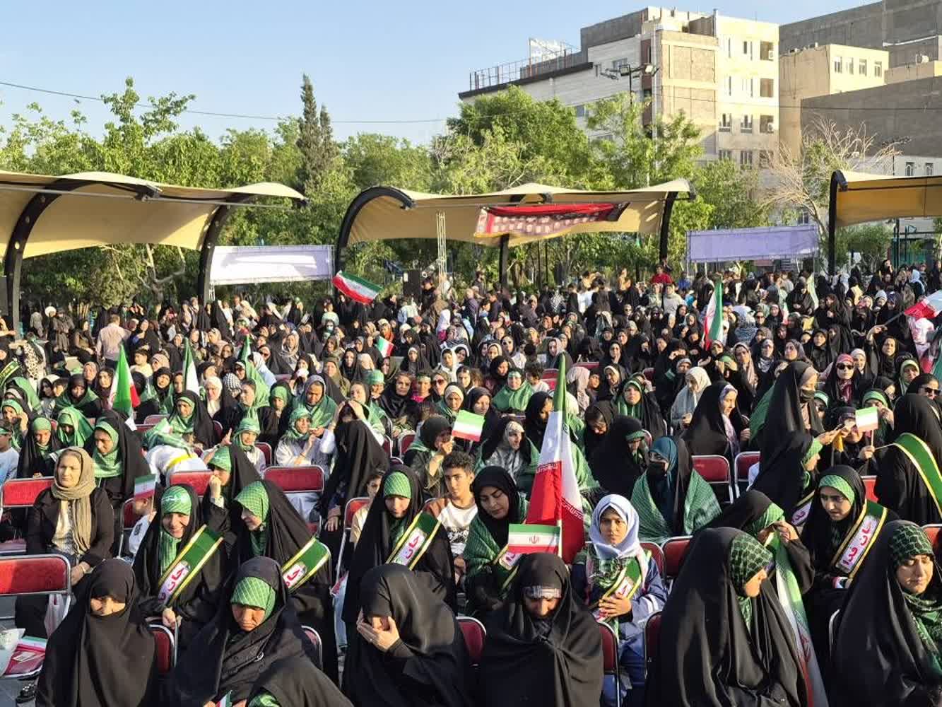 جشن بزرگ امام‌رضایی‌های شهر گلستان / اهتزاز پرچم اقتدار در میعادگاه ولایت