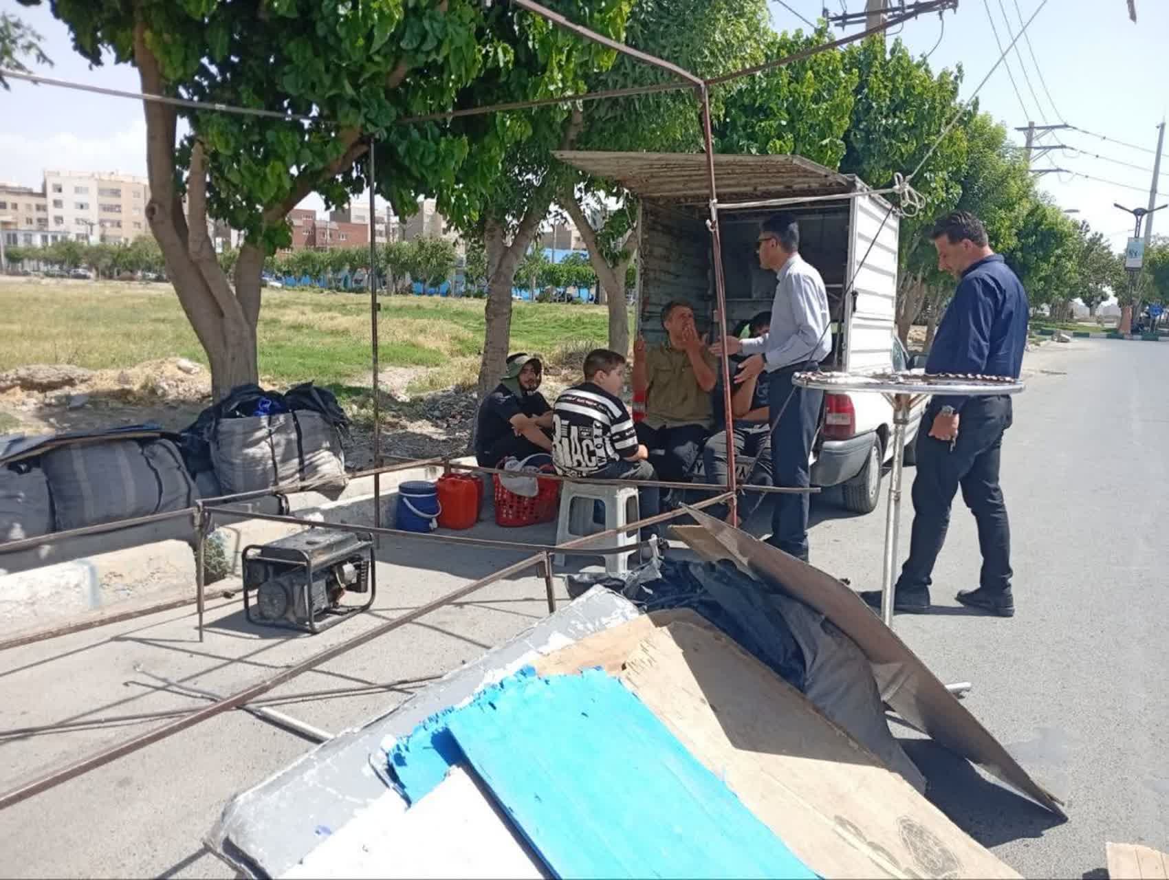 برخورد قاطع با سد معبر؛ اکیپ‌های انضباط شهری شهرداری گلستان در جمعه‌بازار مستقر شدند