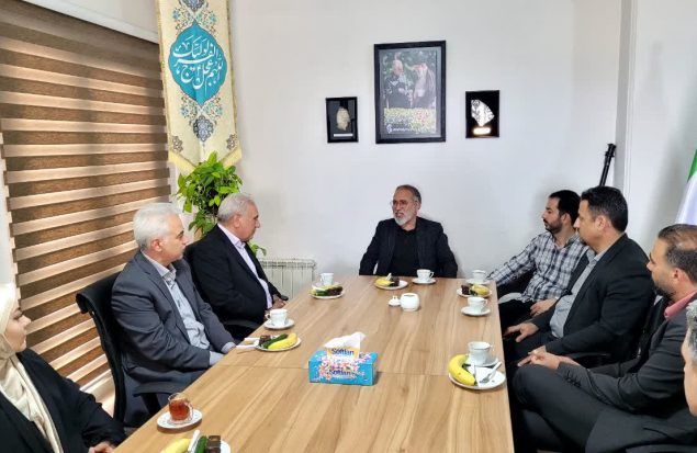 دیدار مدیران شهری پرند با فرمانده جدید سپاه حیدرکرار(ع) / قدردانی فرمانده سپاه از تلاش‌ها و حمایت‌های شهرداری و شورا