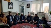 تجلیل مسئولان شهر پرند از خانواده معظم شهدای هشت سال دفاع مقدس